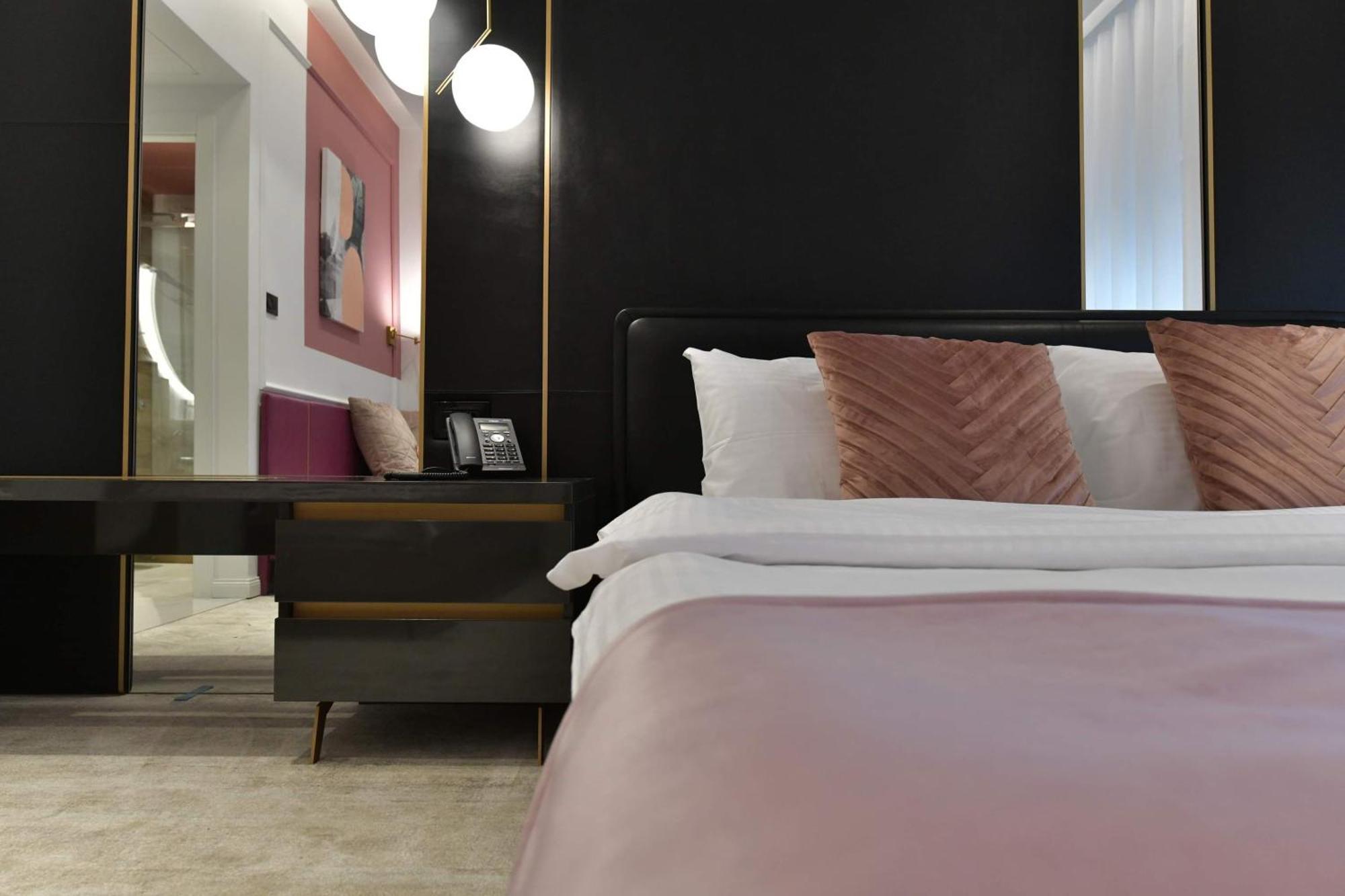 Royal Wellness And Spa Ρούμα Εξωτερικό φωτογραφία
